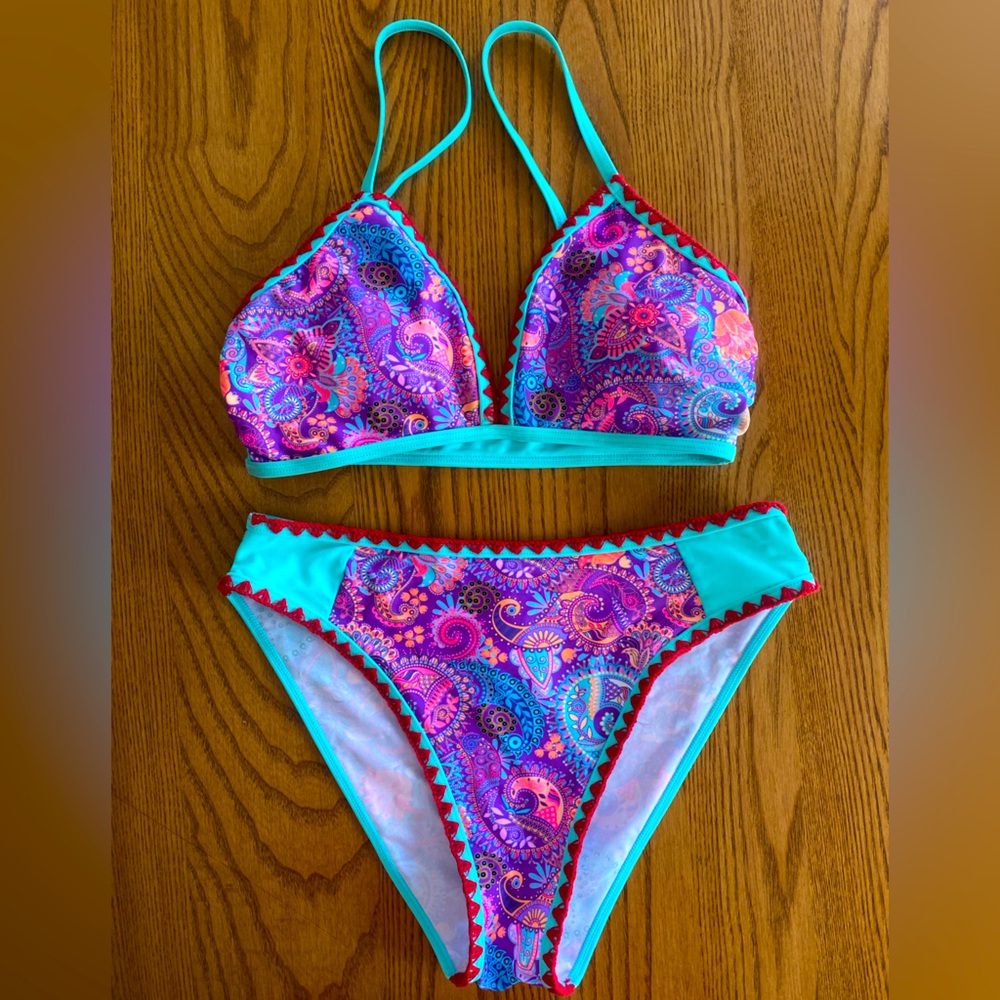 Cupshe NWOT. Size small bikini